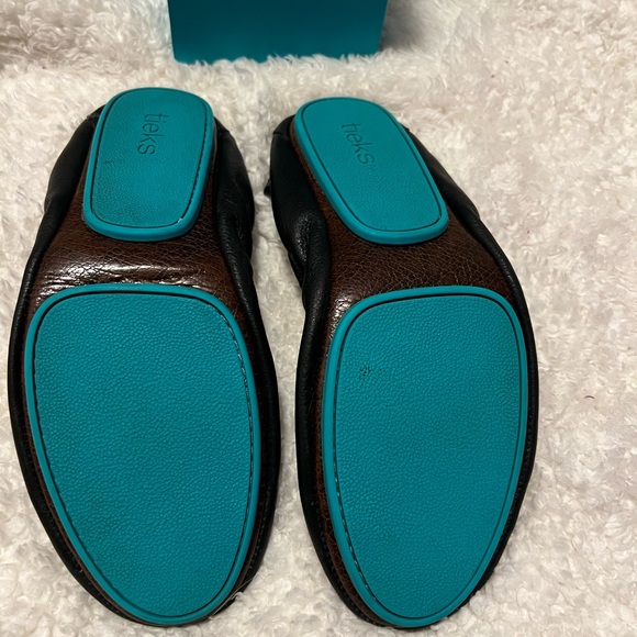 Tieks Matte Black Size 7 - Picture 4 of 4